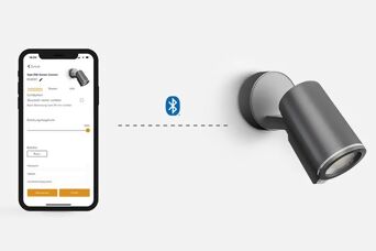 Steinel Spot mit Bluetooth-Steuerung per App für smarte Lichtsteuerung.
