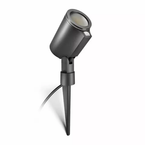 Der Steinel Spot Garden ist ein smarter LED-Gartenstrahler, der sich ideal zur Beleuchtung von Wegen, Pflanzen oder Fassaden eignet. Mit seiner smarten Steuerungsfunktion lässt er sich bequem per App bedienen und ist dank seiner wetterfesten Bauweise optim